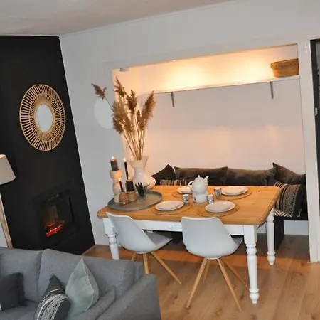 Sunny Reef Apartment